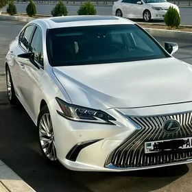 Lexus ES 350 2019