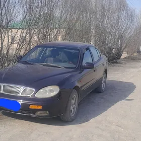 Daewoo Leganza 1999