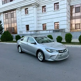 Toyota Camry 2017