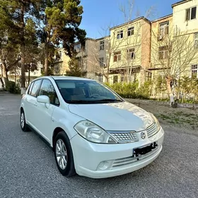 Nissan Tiida 2008