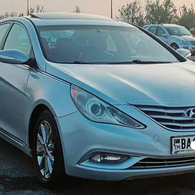 Hyundai Sonata 2011