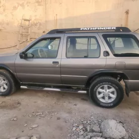 Nissan Pathfinder 2004