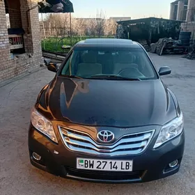 Toyota Camry 2010