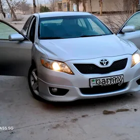 Toyota Camry 2010