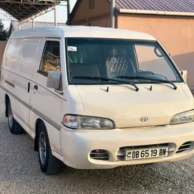 Toyota Hiace 1998