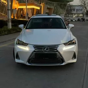 Lexus IS 350 2019