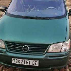 Opel Sintra 1999