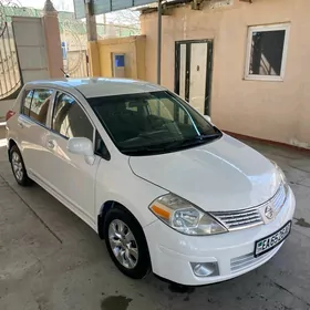 Nissan Versa 2010