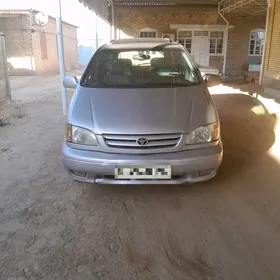 Toyota Sienna 2002