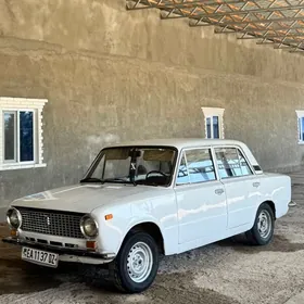 Lada 2104 1986