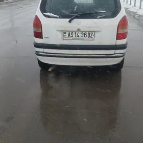 Opel Zafira 2002