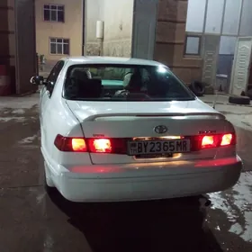 Toyota Camry 2000