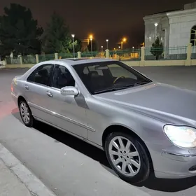 Mercedes-Benz S-Class 2004