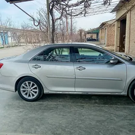 Toyota Camry 2014