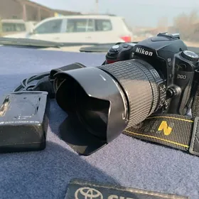 Nikon d90