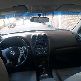 Nissan Altima 2009