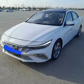 Hyundai Elantra 2024