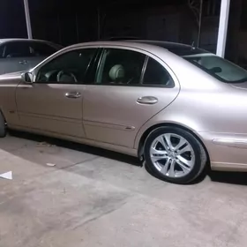 Mercedes-Benz E350 2002