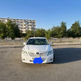 Toyota Camry 2011