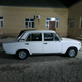 Lada 2104 1985