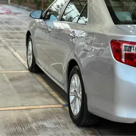 Toyota Camry 2013