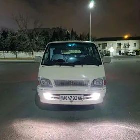 Toyota Hiace 2004