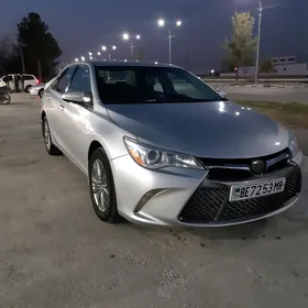 Toyota Camry 2017