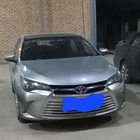 Toyota Camry 2017