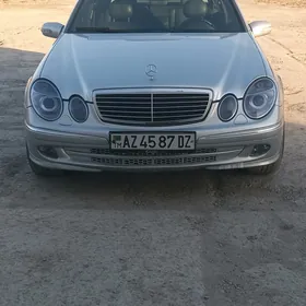 Mercedes-Benz E320 2002