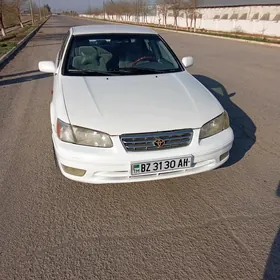 Toyota Camry 2000