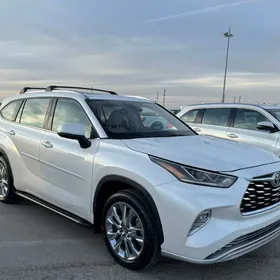 Toyota Highlander 2020