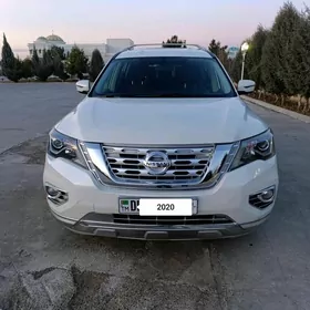 Nissan Pathfinder 2020