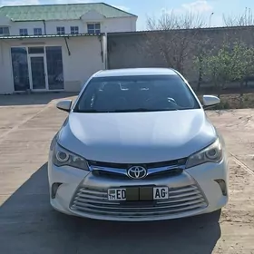 Toyota Camry 2016