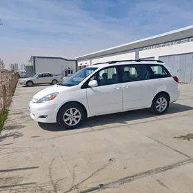 Toyota Sienna 2008