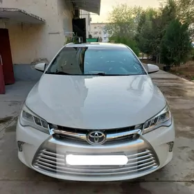 Toyota Camry 2017