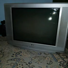 LG 72 lik telewizor