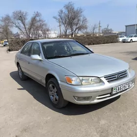 Toyota Camry 2001