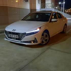 Hyundai Elantra 2021