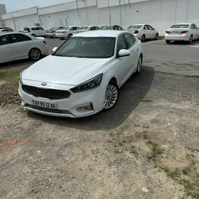 Kia Cadenza 2018