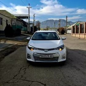 Toyota Corolla 2014