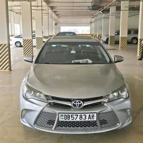 Toyota Camry 2015