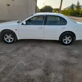 Nissan Cefiro 1998