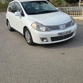 Nissan Versa 2010