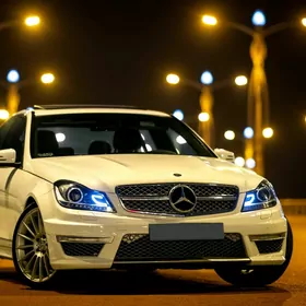 Mercedes-Benz C300 2010