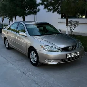 Toyota Camry 2004