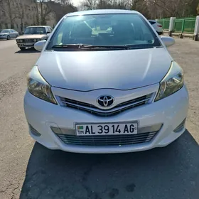 Toyota Yaris 2012