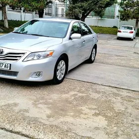 Toyota Camry 2011