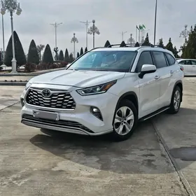 Toyota Highlander 2022