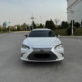 Lexus ES 350 2019