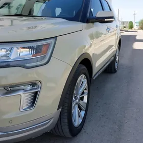 Ford Explorer 2019